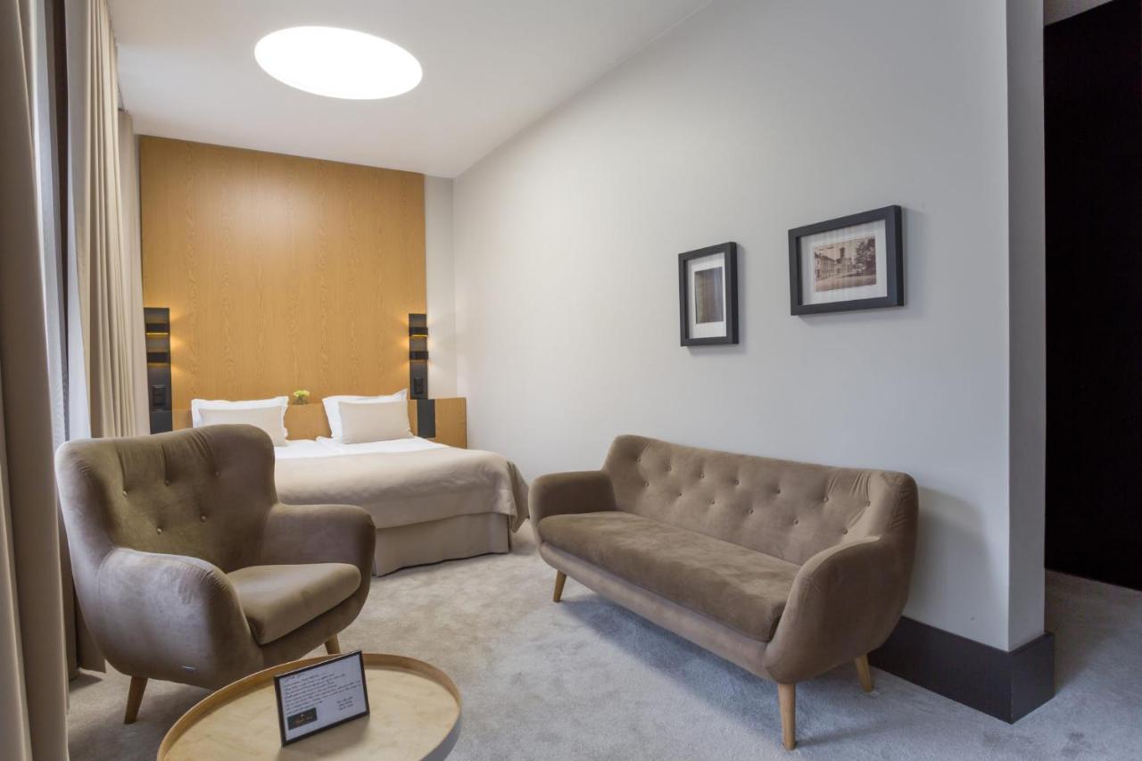 Hotel Nihil Novi Radom Eksteriør bilde
